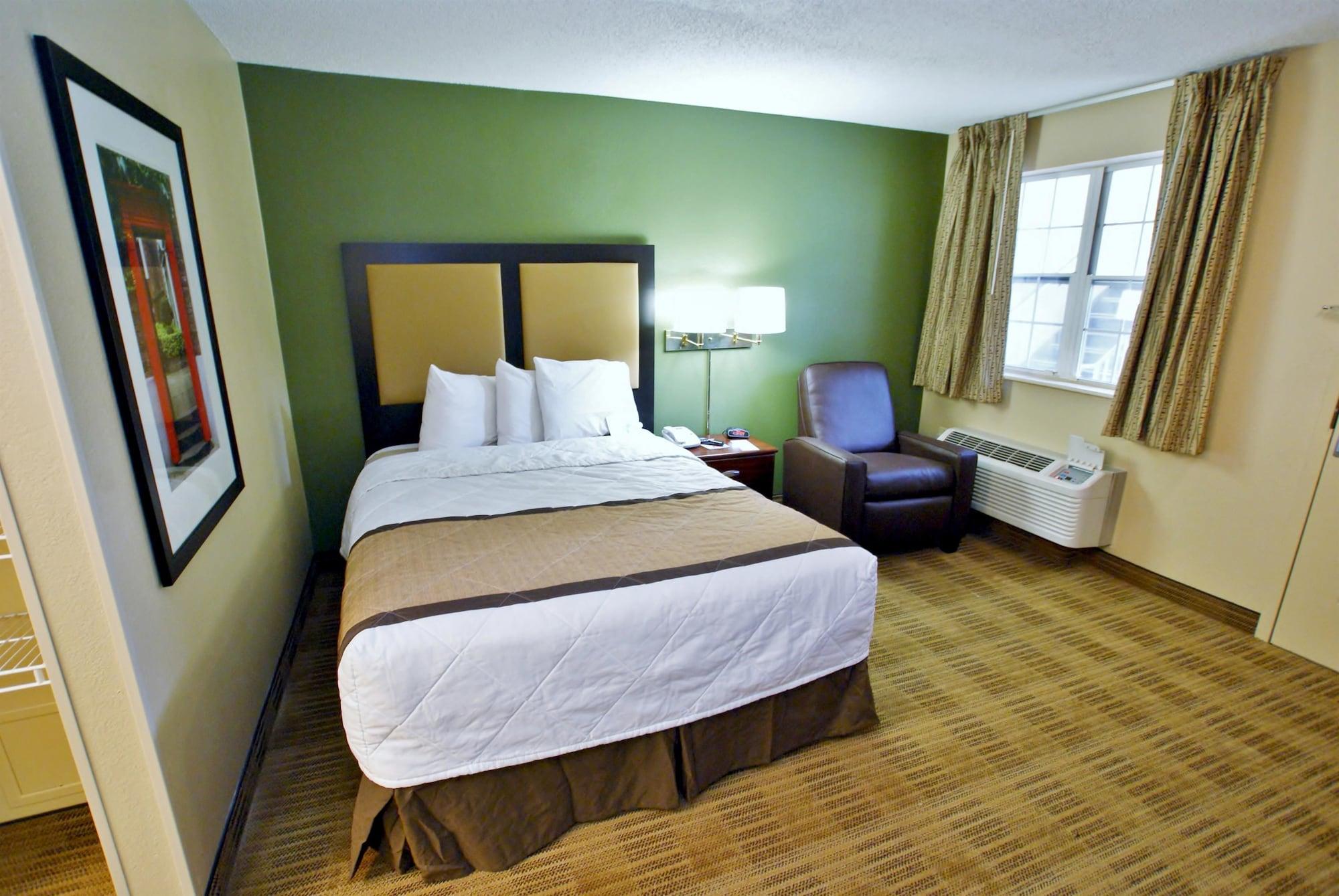 Mainstay Suites Knoxville - Cedar Bluff Exterior photo